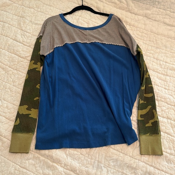 Free People  All Is Fair In Love and Combat Boots Long Sleeve Oversized Tee - Picture 2 of 7